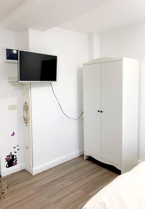Central Studio Flat Bukares Bagian luar foto